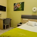 Antoninska & Ξενοδοχείο Leszno (Greater Poland)