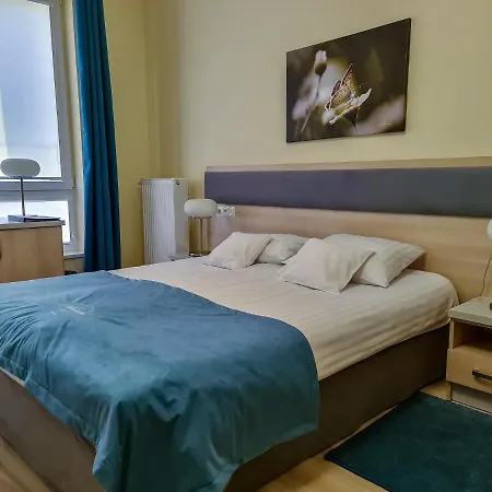 Antoninska & 3* Лешно