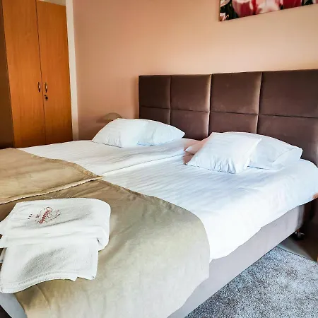 Antoninska & Hotel 3*