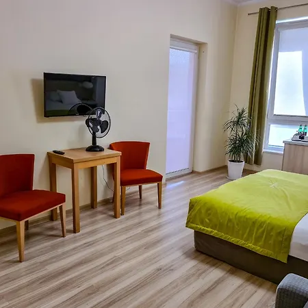Antoninska & Hotel 3*