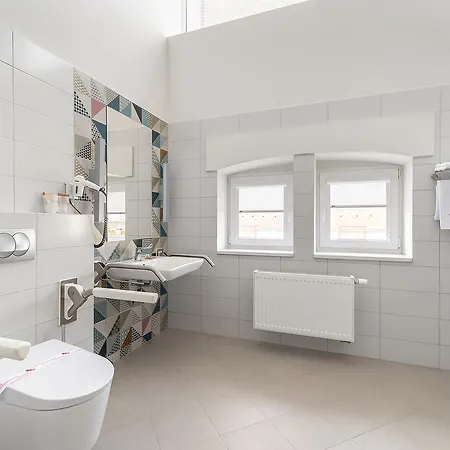 Antoninska & Hotel Leszno (Greater Poland)