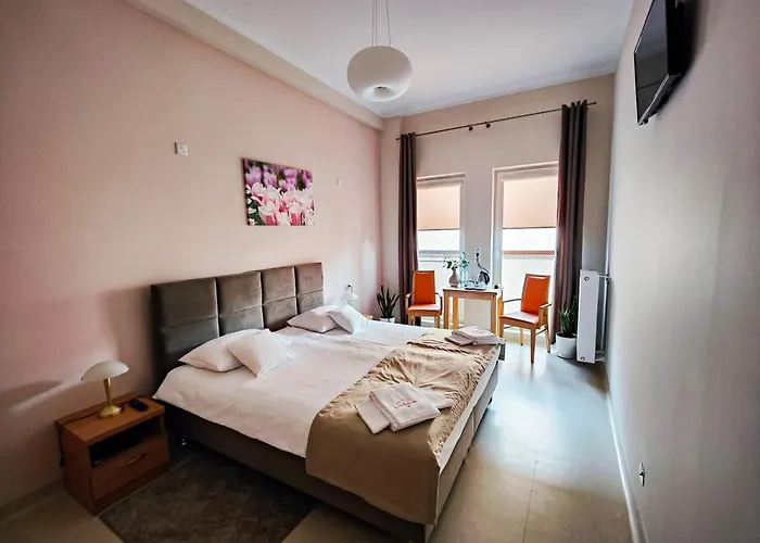 Antoninska & 호텔 레스노