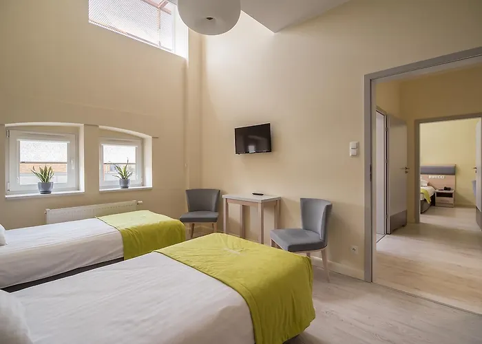 Antoninska & Hotel 3*