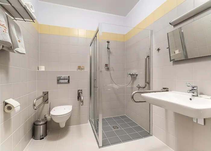 Antoninska & Hotel Leszno (Greater Poland)